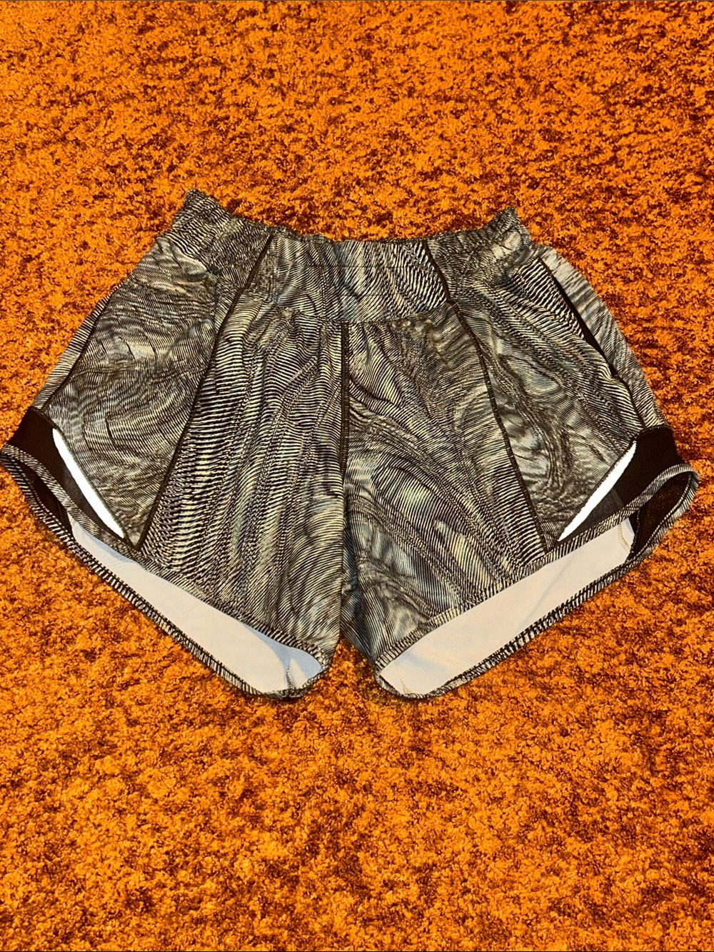 lululemon athletica Black & Gray Patterned Running Shorts